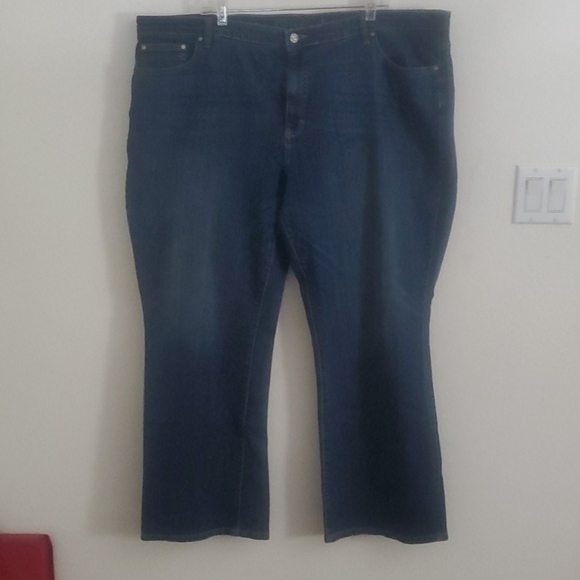 Jennifer Lopez Denim - Jennifer Lopez boot cut jeans Jennifer Lopez Denim - Jennifer Lopez boot cut jeans